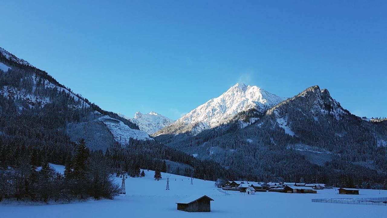 Alpenchalet Vils Tirol ภายนอก รูปภาพ