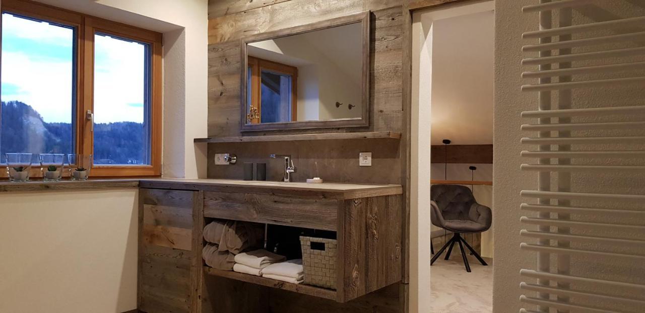 Alpenchalet Vils Tirol ภายนอก รูปภาพ