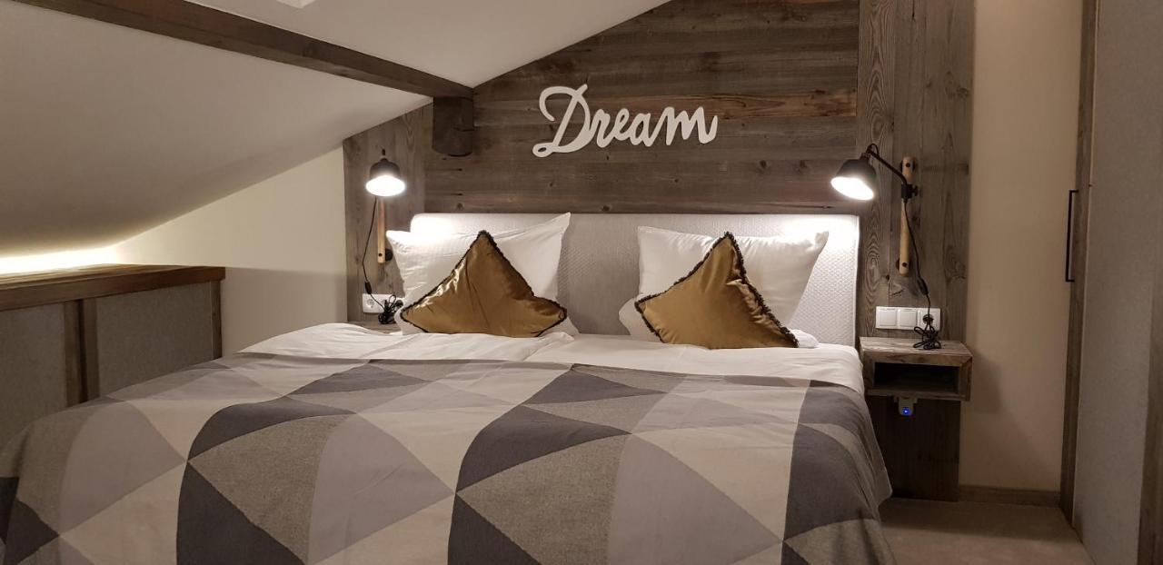 Alpenchalet Vils Tirol ภายนอก รูปภาพ