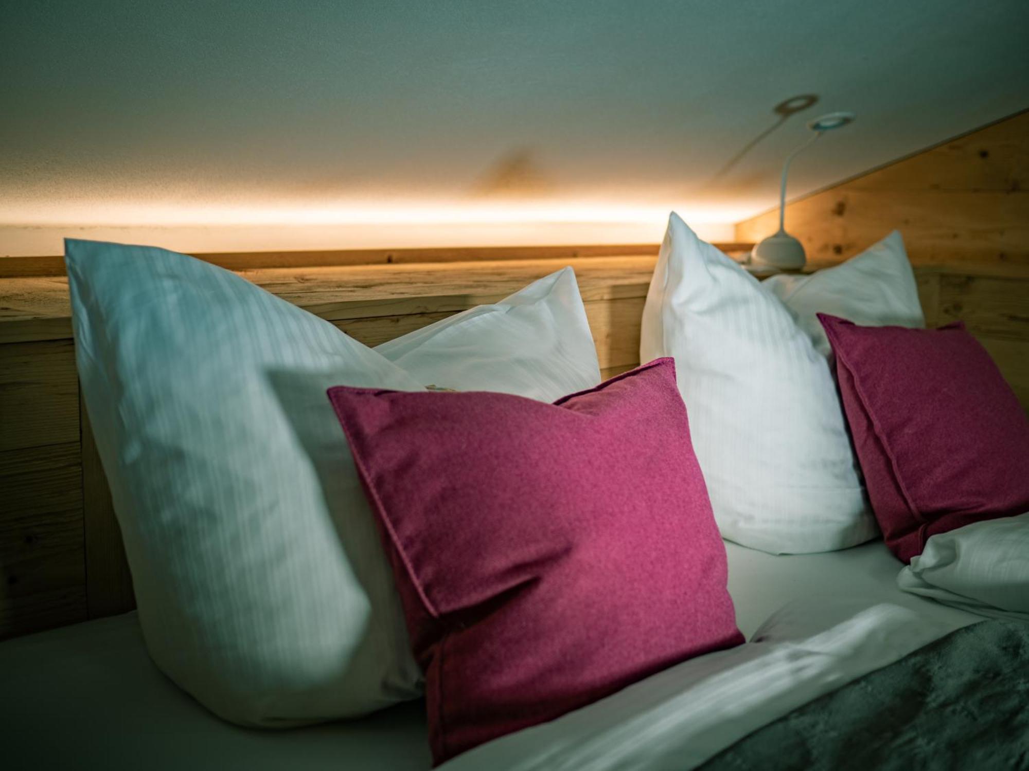 Alpenchalet Vils Tirol ภายนอก รูปภาพ